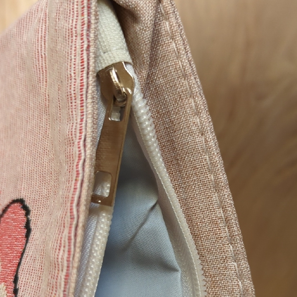 Hello Kitty Large Woven Waterproof Tote Bag - Picture 7 of 10